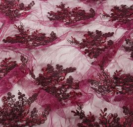 Krajka na vzorovém tylu květy purpurová/fialová