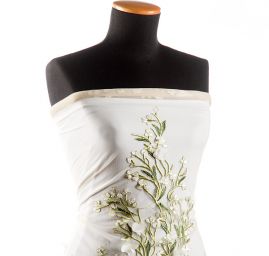 Krajka květinová výšivka na tylu s aplikací květů