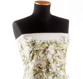 Krajka květinová výšivka na tylu s aplikací květů