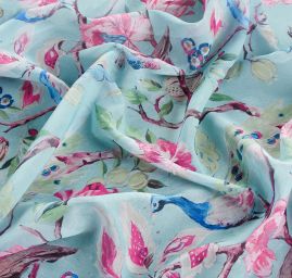 Šifon jemný se vzorem pávů a květin v mint