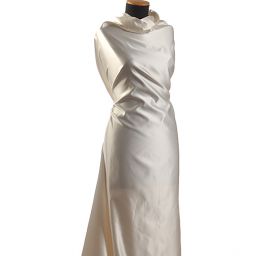 Satén pevnější nepružný barva slonová kost