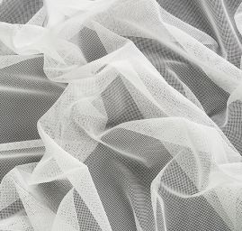 Tyl jemný pružný smetanový