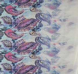 Šifon jemný paisley motiv bordura modrofialový
