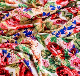 Viskozový úplet květinový motiv smetanový II.jakost