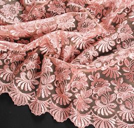 Krajka výšivka na tylu velký květ starorůžová