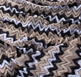 Efektní úplet bílá/béž/tm.hnědá