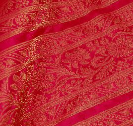 Vyšívaná taftová metráž fuchsie zlaté pruhy