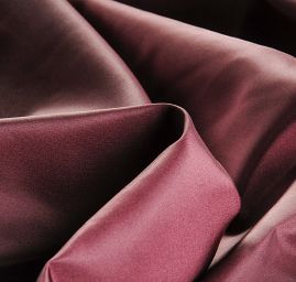 Taft hladký vínovofialový