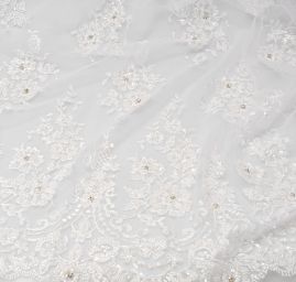 Efektní krajka s kamínky