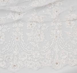 Efektní krajka s kamínky