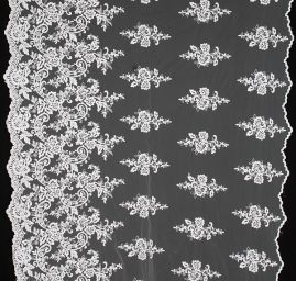 Efektní bordurová krajka na tylu svatební bílá II.jakost