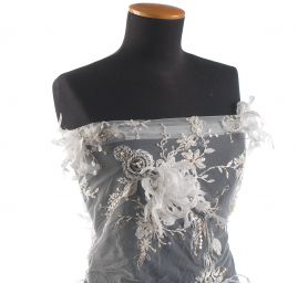 Krajka tylová s květinovými aplikacemi