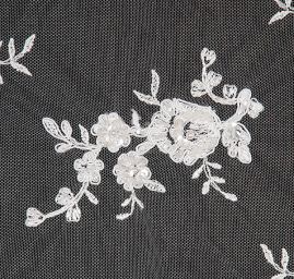 Krajka výšivka na tylu rokajl/perličky/flitry bílá