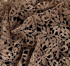 Efektní hrubá krajka motiv květ/ornament šedohnědá