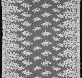 Krajka/tyl s puntíky a květinovou výšivkou bílá 