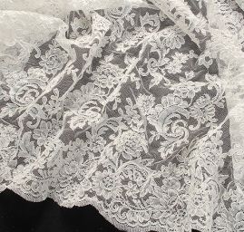 Krajka výšivka na tylu květinový motiv slonová kost