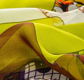 Hedvábný šifon jezdec a kůň