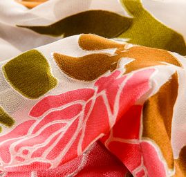 Hedvábný šifon/satén růže