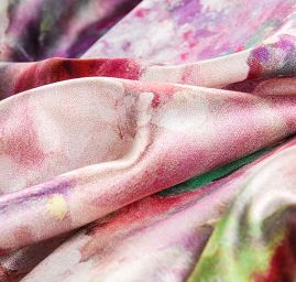 Hedvábný satén květinový motiv malba akvarel