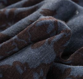 Voál bavlna směs velké květy modrá/hnědá