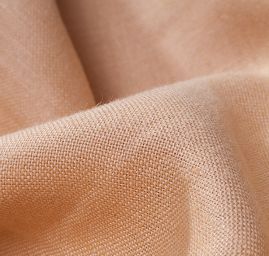 Len středně silný pastel okrové barvy