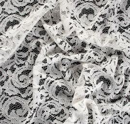 Krajka na tylu s velkými oky bílá