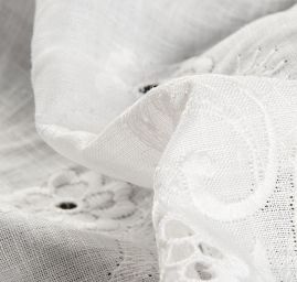 Madeira bavlněná květinový ornament