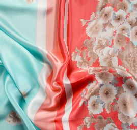 Hedvábný satén květinový vzor