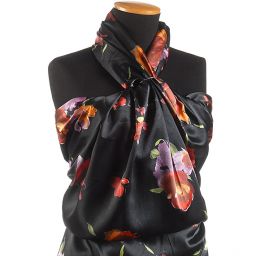 Satén květinový motiv