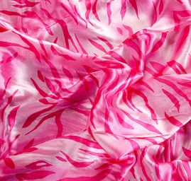 Satén nepružný zvířecí motiv růžový