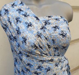 Letní úplet viskozový vzor květů modrý