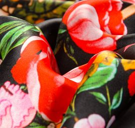 Hedvábná látka digitální tisk černá