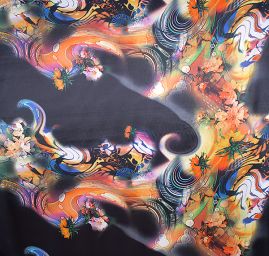 Satén motiv květů v zářivých barvách tm. modrá