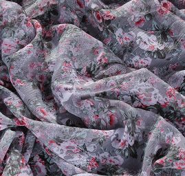 Šifon plisé květinový motiv červenošedý