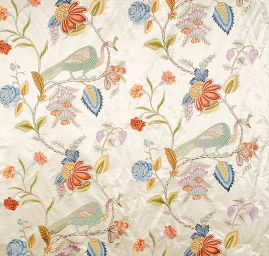 Satén vyšívaný vzor páv/květy vanilkový