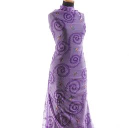 Krep šifon výšivka střední spirála levandulová II.jakost