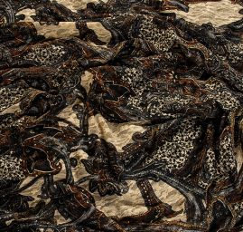 Pružná krajka tisk hnědočerná