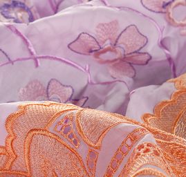 Madeira barevné květy fialová