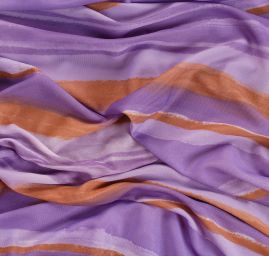 Úplet jemný pruhy v hnědofialových barvách