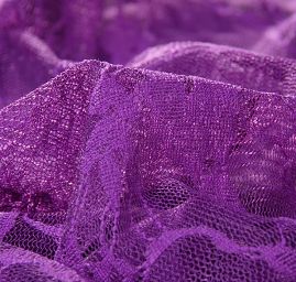 Pružná krajka květinový motiv tm. fialová