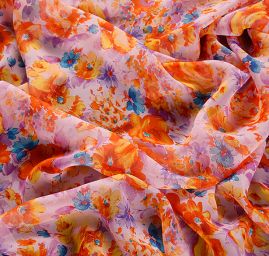 Jemný šifon květinový motiv pastel růžová