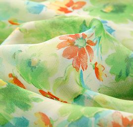 Jemný šifon květinový motiv pastel světle zelená