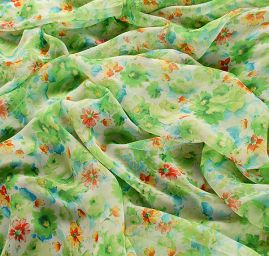 Jemný šifon květinový motiv pastel světle zelená