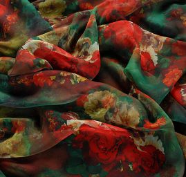 Jemný šifon motiv růží v pastelových barvách zelený