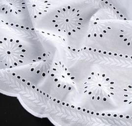 Krajka madeira květy/lístky bílá