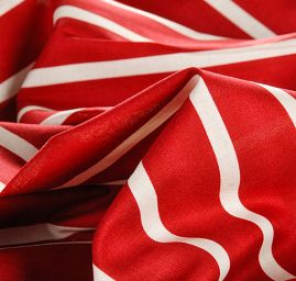 Bavlněná látka vzor proužky smatanovočervená