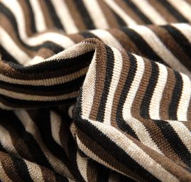 Úplet viskozový vzor proužky