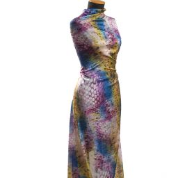 Jemný satén digitální tisk zvířecí motiv zelená