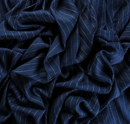 Len středně silný modro-bílý proužek