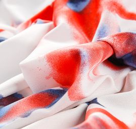 Letní úplet květy červenomodrý